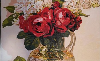 Белая сирень и розы