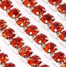 34 Orange  AB в серебряном цапе, стразовая цепочка 2,4 мм 1 м