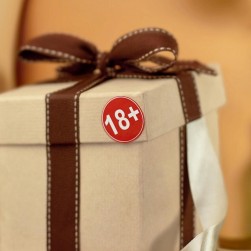 &quot;18+&quot; наклейки 4шт