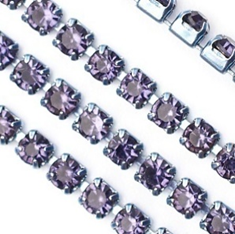 18 Tanzanite в серебряном цапе, стразовая цепочка 2,4 мм 1 м