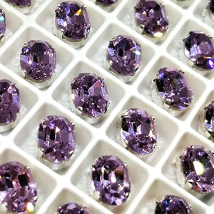 Страз в цапе 3022-117 Violet в серебряном цапе, овал 6х8 мм