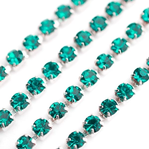 55 Blue zircon в серебряном цапе, стразовая цепочка 2,4 мм 1 м