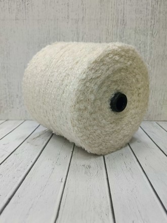Boucle Wool (Китай) 210 кремовый, пряжа бобинная китайская 1г