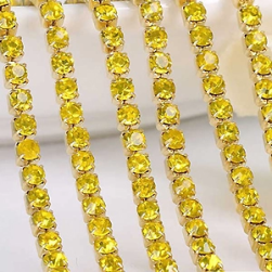 019 Citrine в золотом цапе, стразовая цепочка 2,4 мм 1 м
