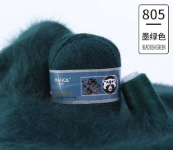 Пух норки и катушка с ниткой (Mink) 805 темный изумруд, пряжа 50г