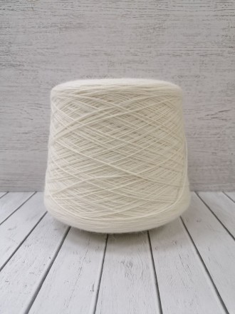 Angora 50 (Zegna Baruffa) молочный, пряжа бобинная итальянская 1г