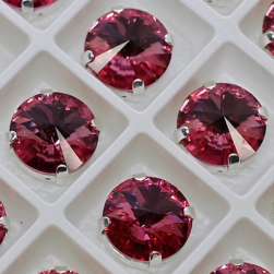 Страз в цапе 3019-132 Light Fuchsia в серебряном цапе 10 мм