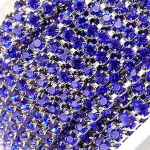 05 Sapphire в серебряном цапе, стразовая цепочка 2,4 мм 1 м